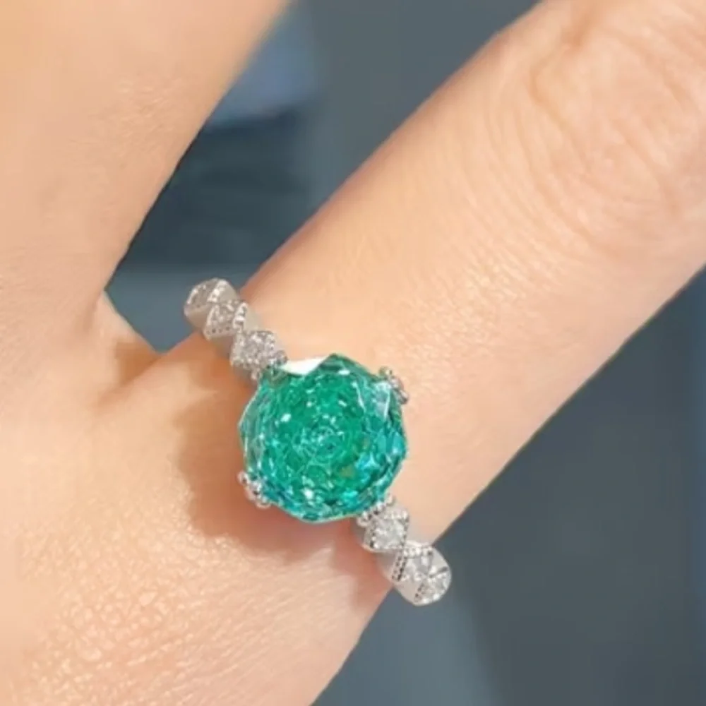 NEW Beautiful Green Moissanite Crystal Gemstone Silver CZ Ring - Adjustable Size